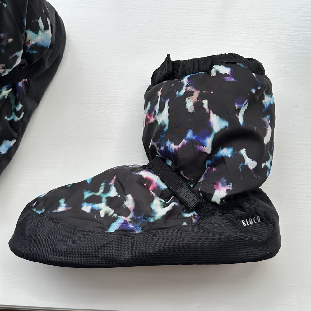 BLOCH Black and Multicolor Patterned DANCE Booties Women’s